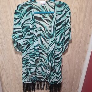 LuLaRoe MONROE- Teal and Black Kimono
